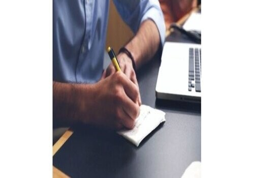 不按期给孩子拿抚养费会怎么样